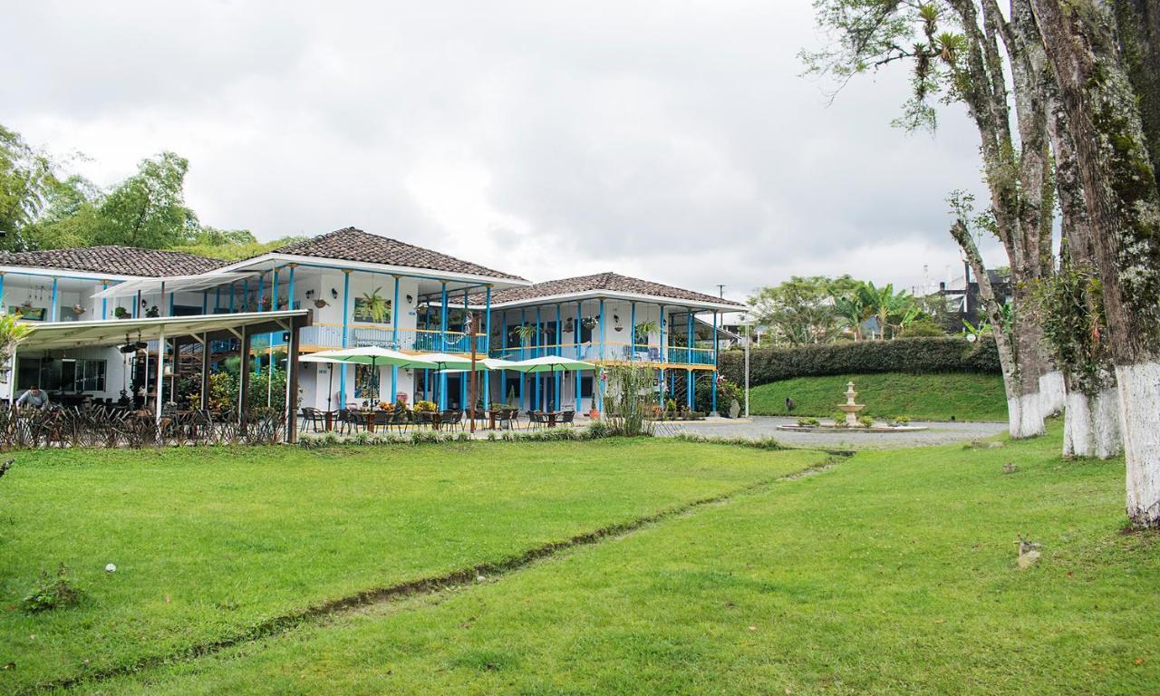 Hotel Hacienda Santa Clara Santa Rosa de Cabal Bagian luar foto
