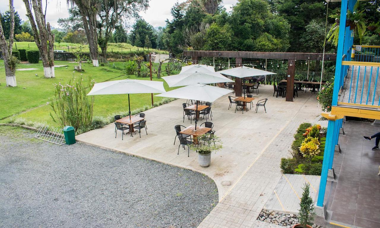 Hotel Hacienda Santa Clara Santa Rosa de Cabal Bagian luar foto